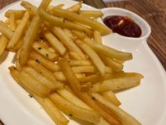 -玛格萝妮(汇智国际商业中心店)