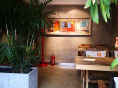 -HIGH FIVE哈福手工汉堡(桂林路店)