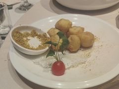 -八府香鸭·啫啫煲(华山路店)