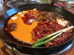 红锅-周幺妹重庆老火锅(银泰城总店)