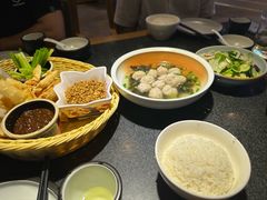 -鲁菜根·泰安菜(万达店)