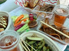 忧郁汉堡-悠航SLOWBOAT(三里屯店)