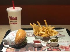 -The Habit Burger Grill 哈比特汉堡(复兴soho店)