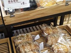 -顶东面包花园·生日蛋糕(世博店)