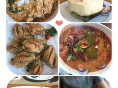 -Chom Cafe and Restaurant