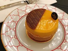 -Salon de The de Joel Robuchon(外滩18号店)