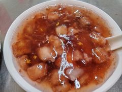 -芳婆糕团店(王府大街店)