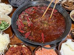 -黄潇洒老火锅(九眼桥宏济巷店)