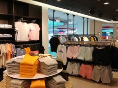 -H&M(鹏欣水游城店)