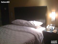 大床房-北京王府井天伦王朝酒店