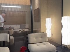 -杭州西湖湖滨银泰亚朵酒店