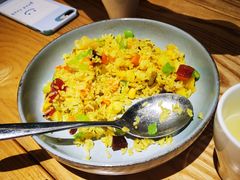 大叻经典菠萝海鲜炒饭-米纸越南小馆(金鹰世界店)