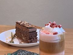 -ZAZA.CAFE.BAR