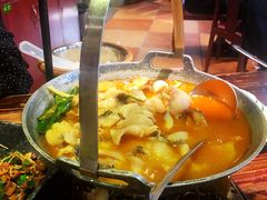 -老滇山寨•云南特色菜•地方菜•民族风情歌舞表演(金碧店)