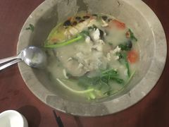 -姚记抚仙湖石锅鱼庄