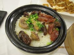 腊味煲仔饭-港澳德兴火锅海鲜酒家(殷皇子店)