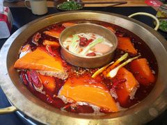 -王婆乔鲜鱼自助火锅(蜀汉路店)