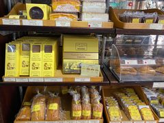 面包甜点陈列柜-安德鲁饼店(总店)