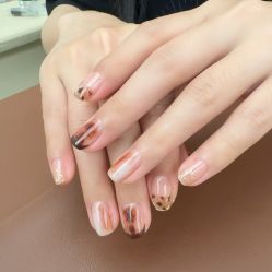 -睫乐园•睫公馆•美睫美甲沙龙