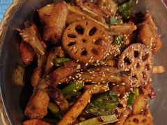 香辣干锅牛蛙-避风塘·金牌店·夜宵(金玉兰店)