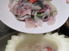 -得意咚瓜·顺德鱼生·冬瓜火锅(深圳首店)