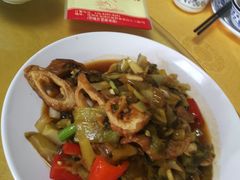 -鲤鱼塘农家山庄