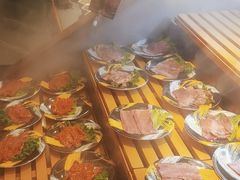 -牛YO寿喜烧·铁板烧和牛火锅自助(市府恒隆店)