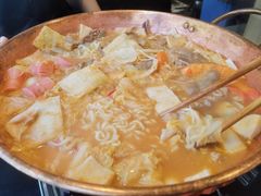 全家福部队火锅-炙韩料理·部队锅专门店