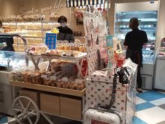 -85度C(生甜甜圈研究工坊·上海局门店)