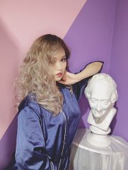 -变画·发型STUDIO