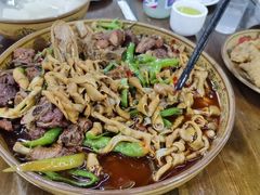 -一品红烧鸭特色川菜(三岔湖店)