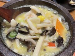 石锅小煮鲜杂菌-敏珠拉姆藏餐·南京厨房(富春江东街店)