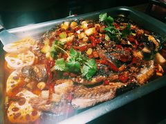 香辣烤鱼-辣尚瘾·烤鱼·新川菜(交大直营店)