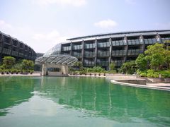 -上海滴水湖皇冠假日酒店