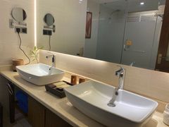 -三亚亚龙湾五号度假别墅酒店