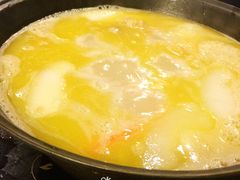 -鲜入围煮花胶鸡海鲜火锅