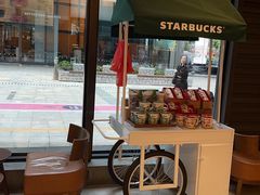 -星巴克臻选(惠州华贸天地1楼店)