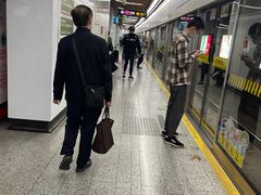 -汉中路(地铁站)