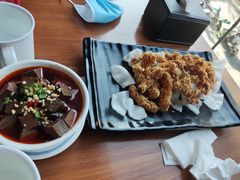 -炉小二铜锅牛蛙•川湘菜(三里屯店)