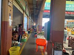 -三亚新鸿港水果一级批发市场