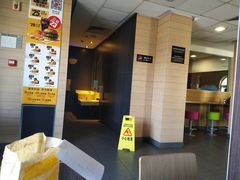 -麦当劳(红旗路店)