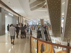 -瑞虹新天地月亮湾