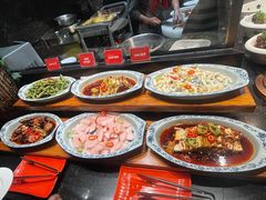 -四海一家自助餐(益田假日广场店)