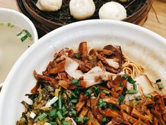 -佬钱湾仔(衣裳街店)