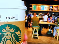 抹茶拿铁-星巴克(广州南站A18检票口楼上)