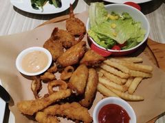 -必胜客(证大大拇指店)