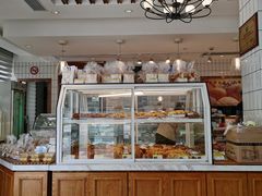 面包甜点陈列柜-老大昌(淮海中路店)