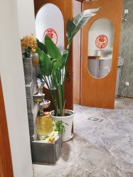 -卡尔诗·科技美肤连锁
