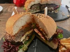 -HIGH FIVE哈福手工汉堡(桂林路店)