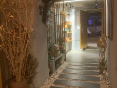 -泰·菩提树下[泰式按摩x精油SPAx肩颈头疗](新景店)